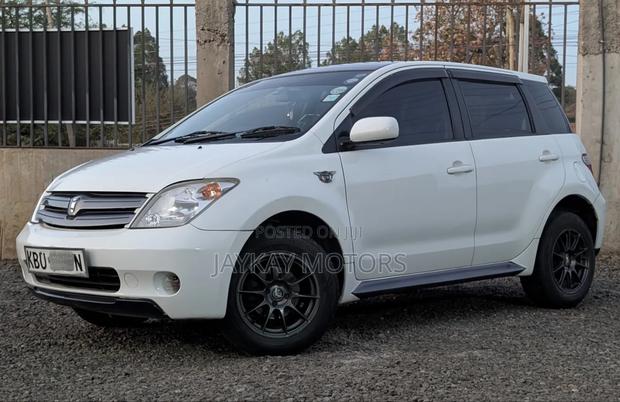 Toyota IST 2006 White