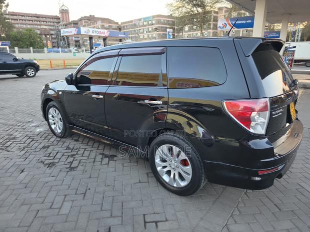 Subaru Forester 2010 Black