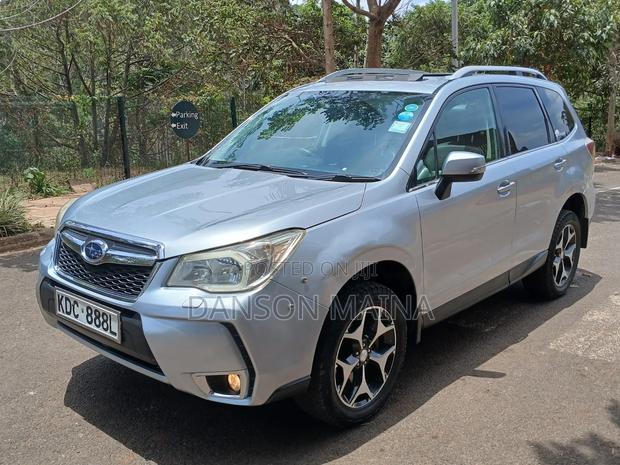 Subaru Forester 2.0XT Premium 4dr SUV AWD (2.0L 4cyl Turbo CVT) 2014 Silver