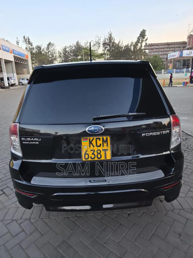 Subaru Forester 2010 Black