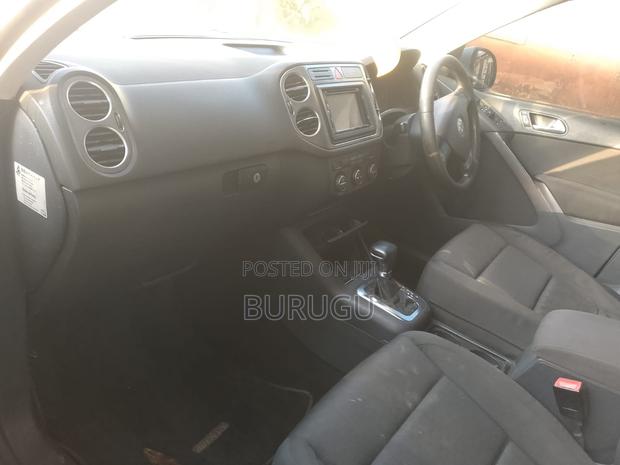 Volkswagen Tiguan 2011 White