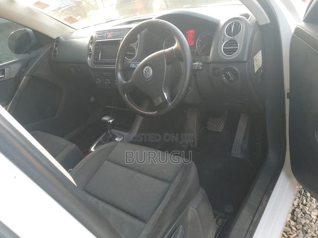 Volkswagen Tiguan 2011 White