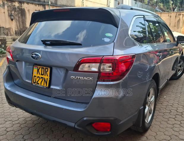 Subaru Outback 2015 Gray