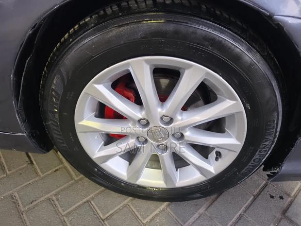 Toyota Crown 2009 Gray