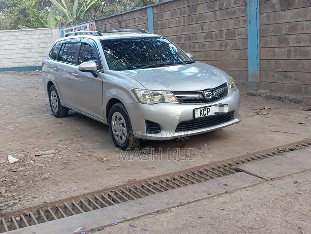 Toyota Corolla Fielder 2012 Silver