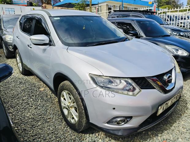 Nissan X-Trail 2.0 Petrol AWD 2016 Silver