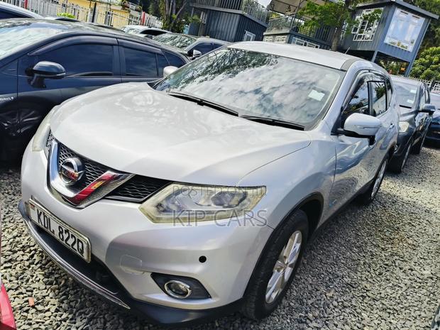 Nissan X-Trail 2.0 Petrol AWD 2016 Silver
