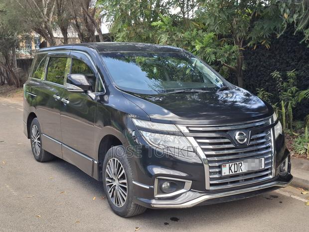 Nissan Elgrand 2017 Black