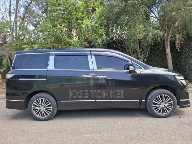 Nissan Elgrand 2017 Black