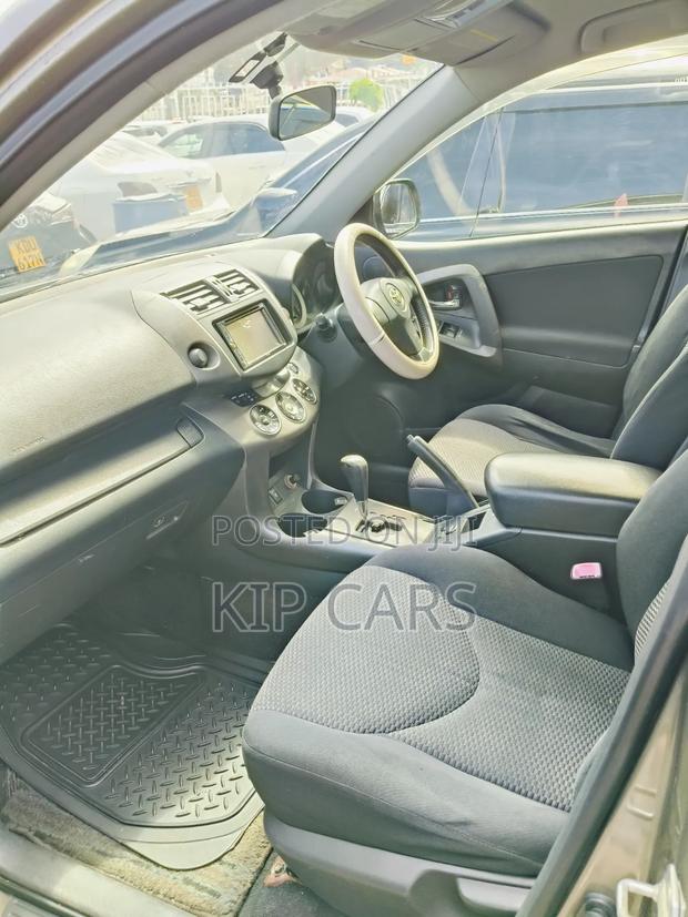Toyota RAV4 2.5 4x4 2010 Gray
