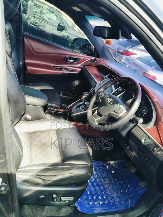 Toyota Harrier 2.0 2015 Gray