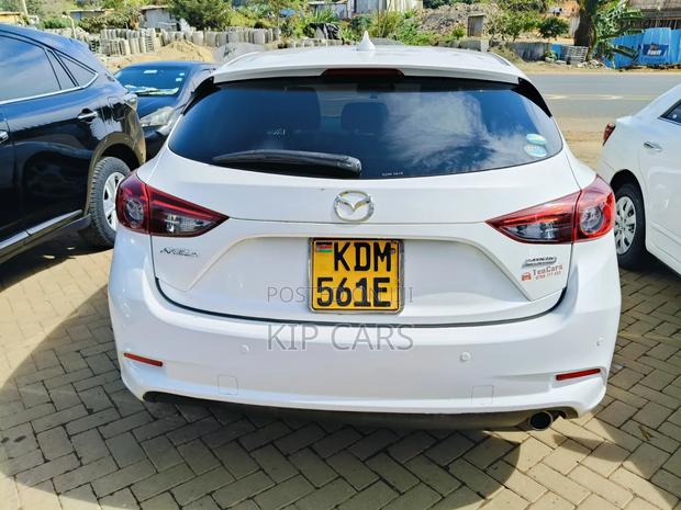 Mazda Axela 2016 White