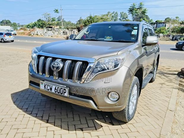 Toyota Land Cruiser Prado 2.8 D-4D 2015 Gold