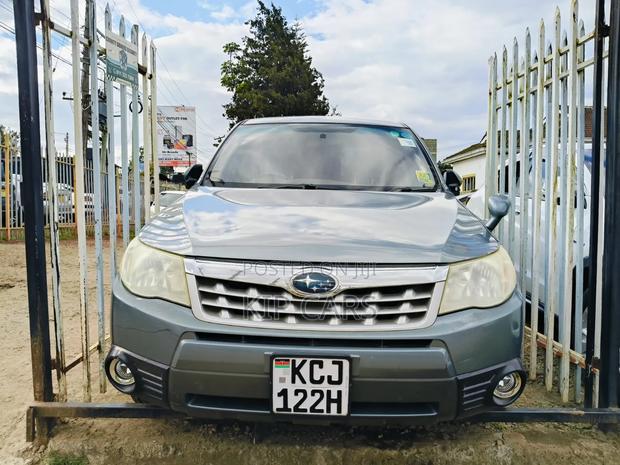 Subaru Forester 2.5X Premium 2011 Green