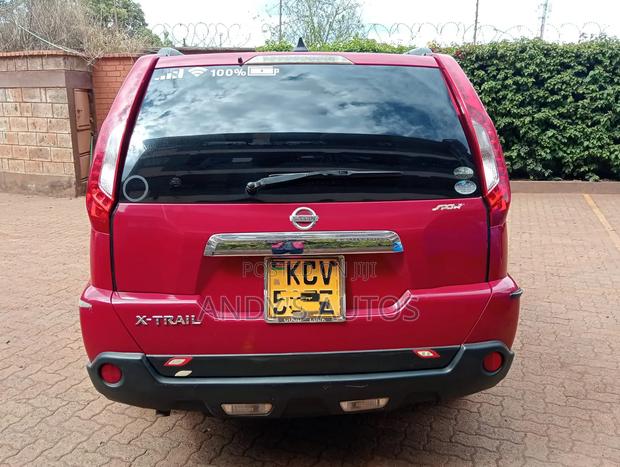 Nissan X-Trail 2.0 Petrol XE 2012 Red