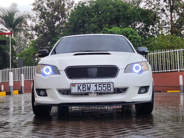 Subaru Legacy 2006 White