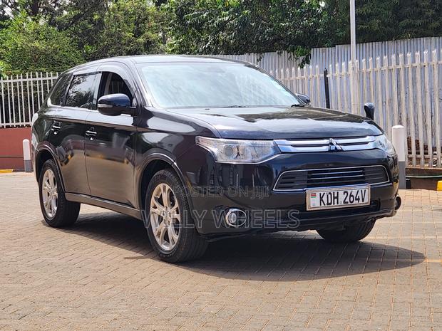 Mitsubishi Outlander ES 4dr SUV (2.4L 4cyl CVT) 2015 Black