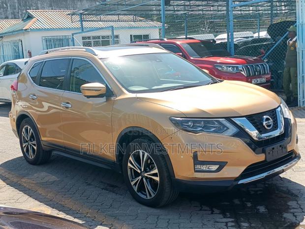Nissan X-Trail 2.0 Petrol AWD 2020 Gold