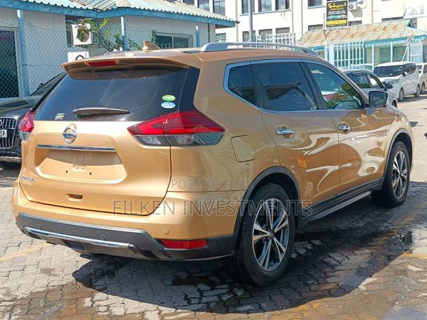 Nissan X-Trail 2.0 Petrol AWD 2020 Gold
