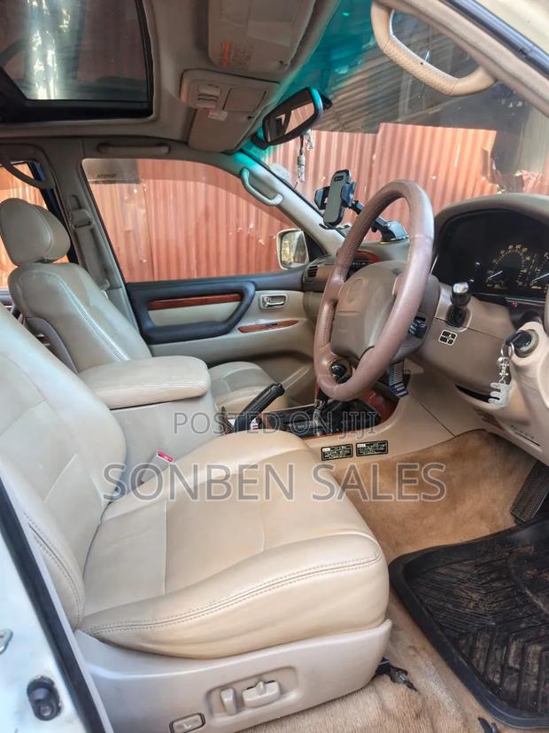 Toyota Land Cruiser Cygnus 4.7 2003 White