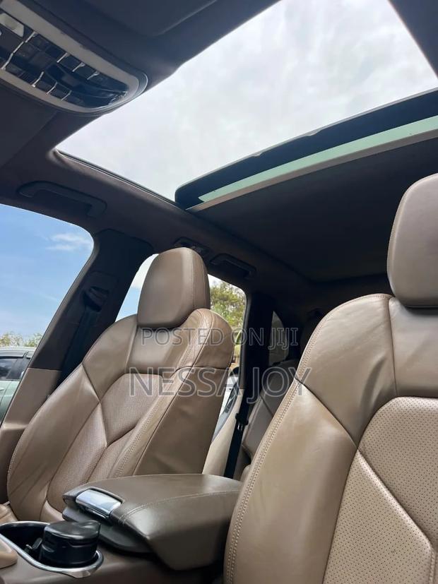 Porsche Cayenne 2014 Beige