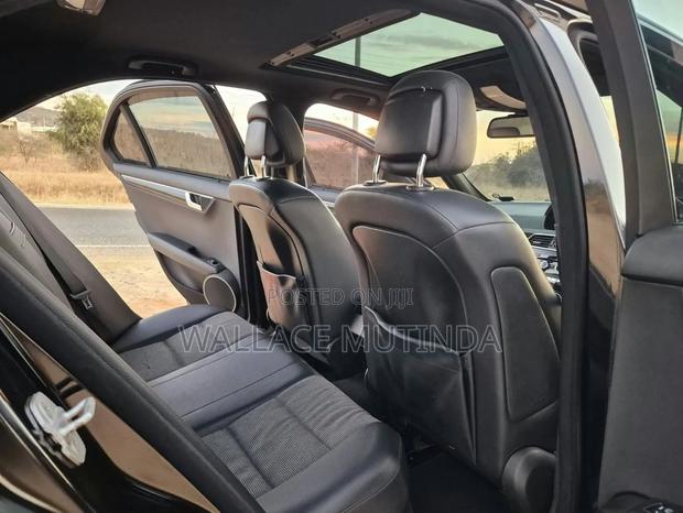 Mercedes-Benz C200 2013 Black
