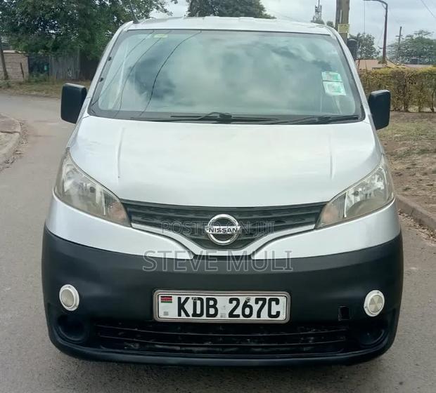 Nissan NP200 2014 Silver