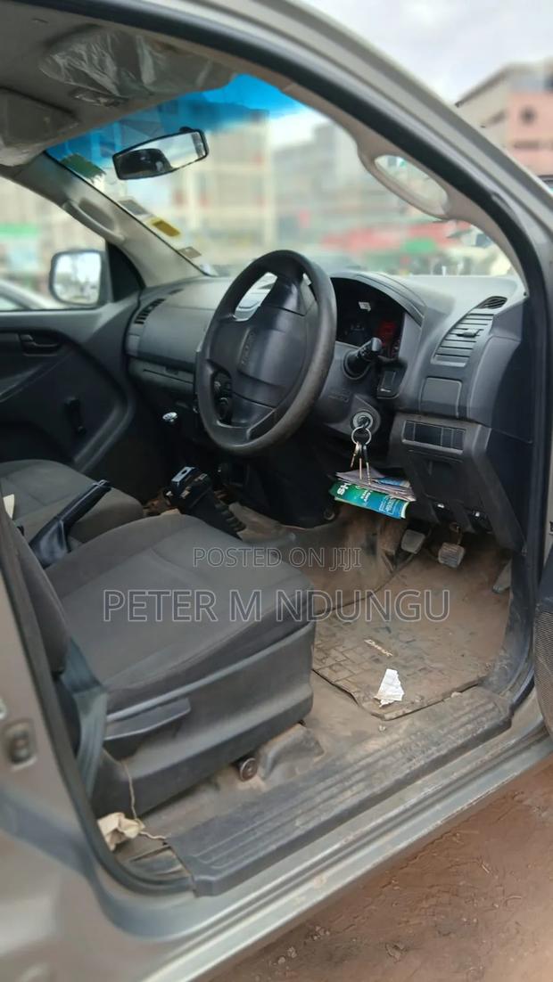 Isuzu D-MAX 2020 Brown