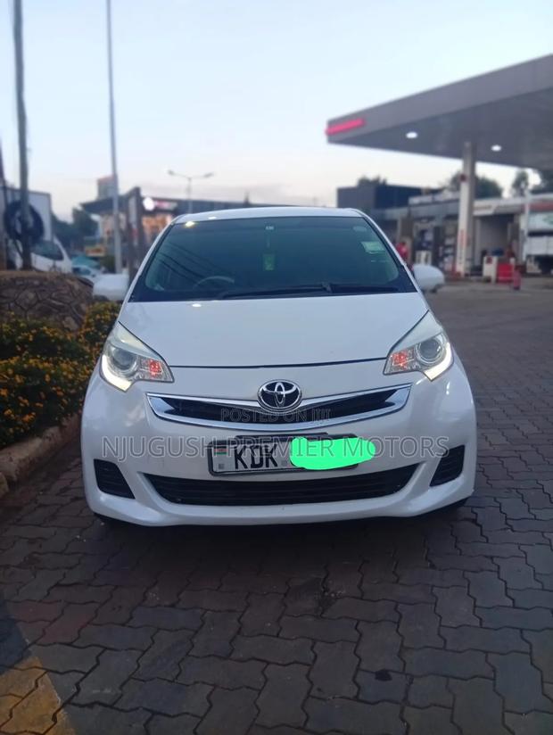 Toyota Ractis 2015 White