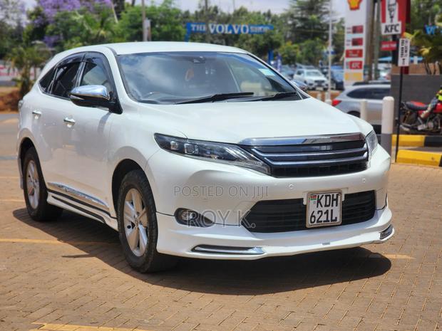Toyota Harrier 2.0 2015 Pearl