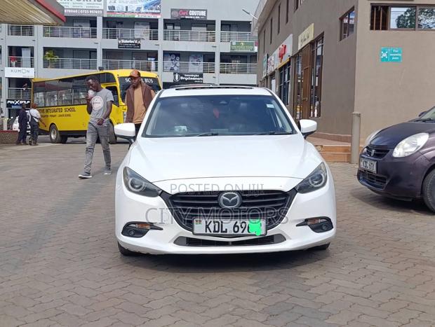 Mazda Axela 2016 White