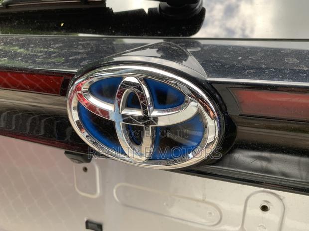 Toyota Yaris Cross 1.5 Hybrid FWD 2020 Ivory