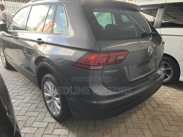 Volkswagen Tiguan 2.0T SE FWD 2019 Gray