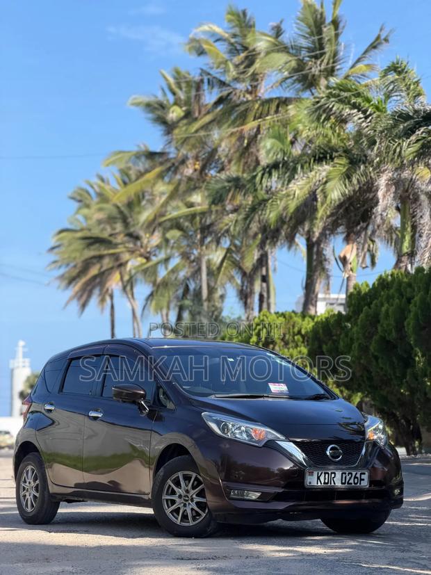 Nissan Note 2017 Brown