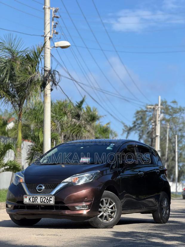 Nissan Note 2017 Brown