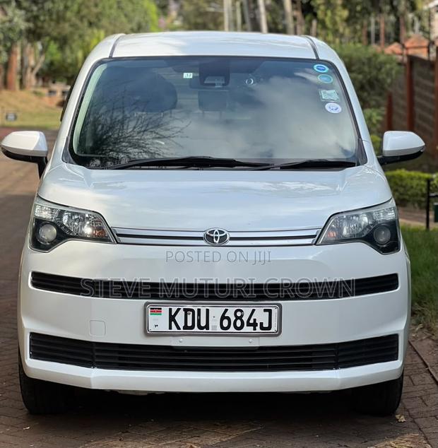 Toyota Spade 1.5 2019 Pearl