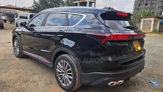 Jetour X70 Plus 2025 Black