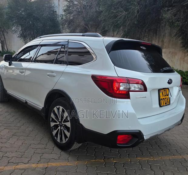 Subaru Outback 2016 White