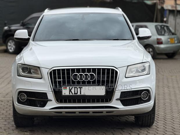Audi Q5 2.0T Premium AWD quattro 2017 White
