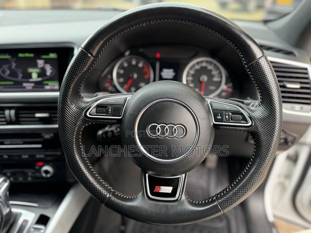 Audi Q5 2.0T Premium AWD quattro 2017 White