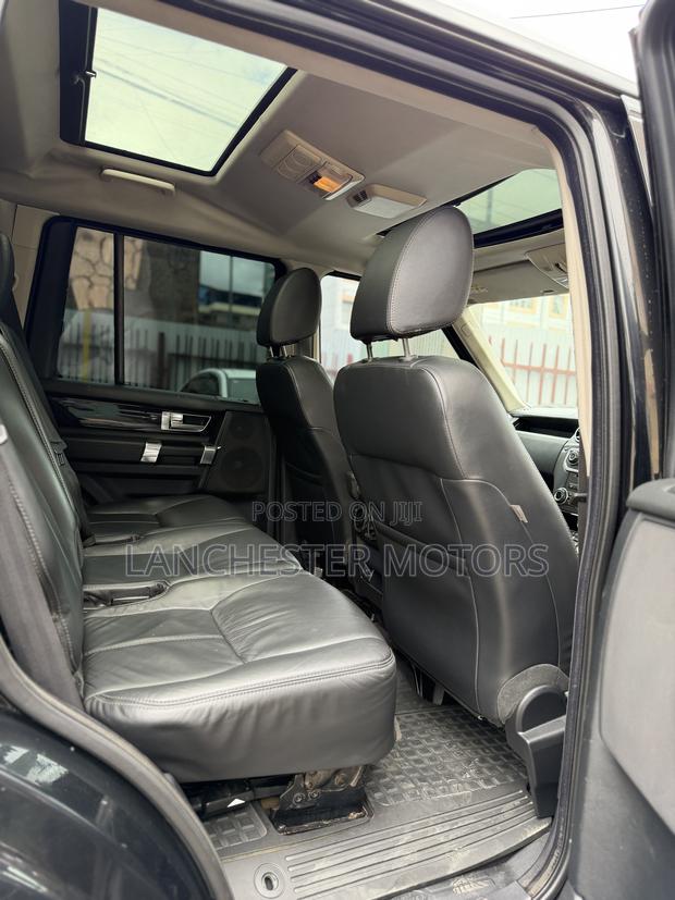 Land Rover Discovery 2013 Black