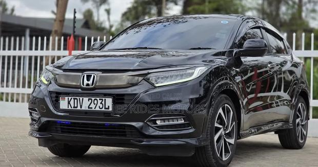 Honda Vezel 2018 Burgundy