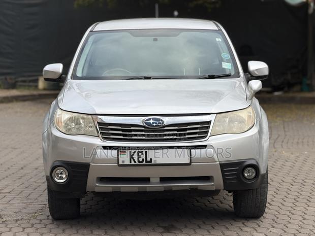 Subaru Forester 2011 Silver