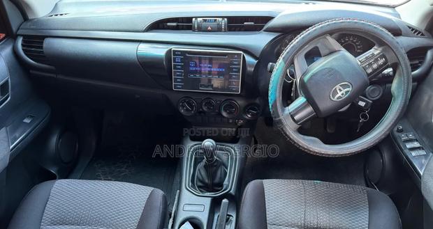 Toyota Hilux Revo Double Cab Deisel 2.4 AWD 2019 Gray