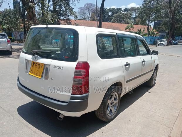 Toyota Succeed 2004 White