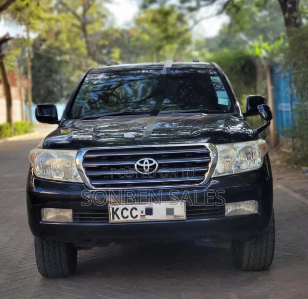 Toyota Land Cruiser 4.6 V8 AX 2009 Black