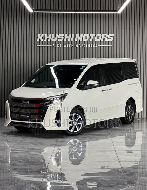 Toyota Noah 2019 Pearl