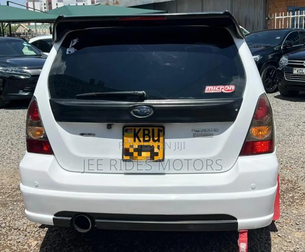 Subaru Forester 2006 Off white