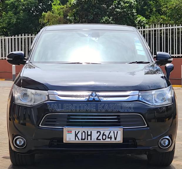 Mitsubishi Outlander 2015 Black