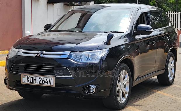 Mitsubishi Outlander 2015 Black